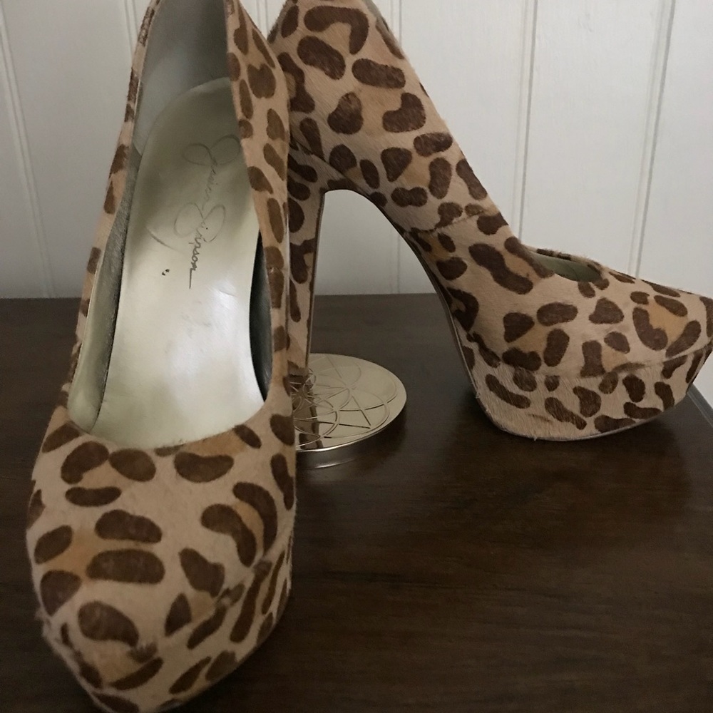 Beautiful Leopard Print Jessica Simpson